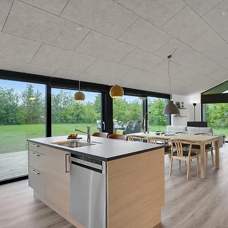 3 Bedroom Gorgeous In Glesborg Casa de Férias *